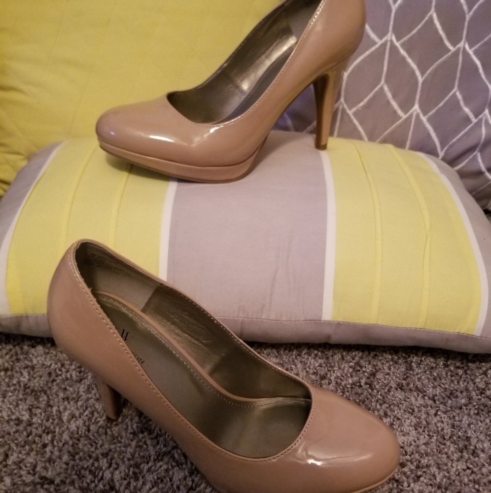 Worthington Nude/Cream High Heels